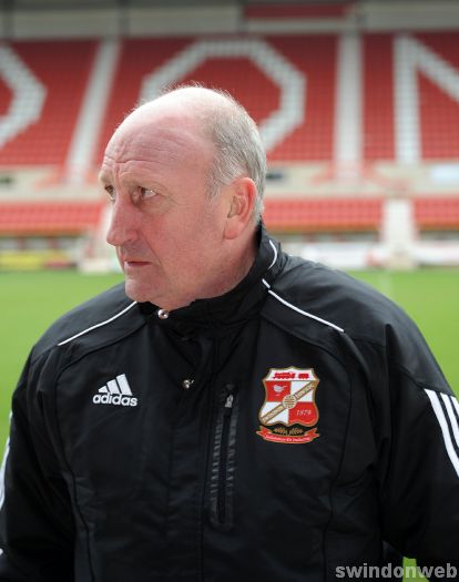 Paul Hart unveiled as new Swindon manager